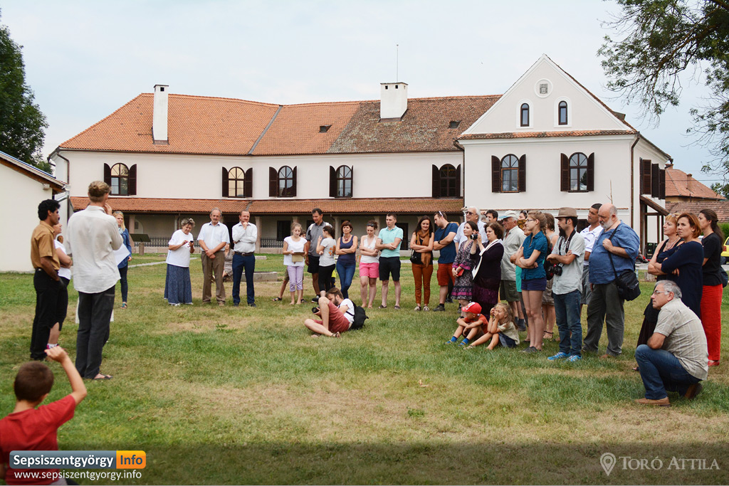 mt_gallery: napWorkshop olasztelek 01