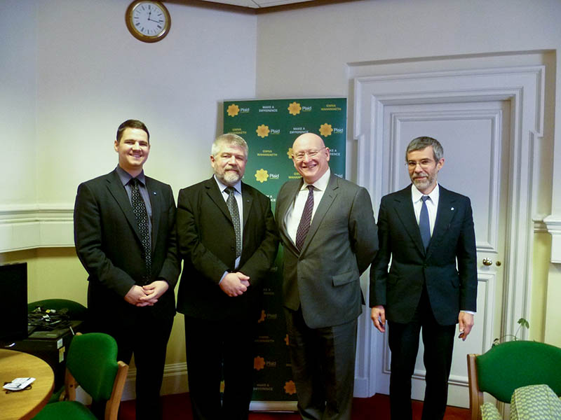 Williams-Hywel-sznt-nov-6 800