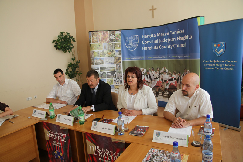 SajtajCsikSzfNapok2013maj07 1QA