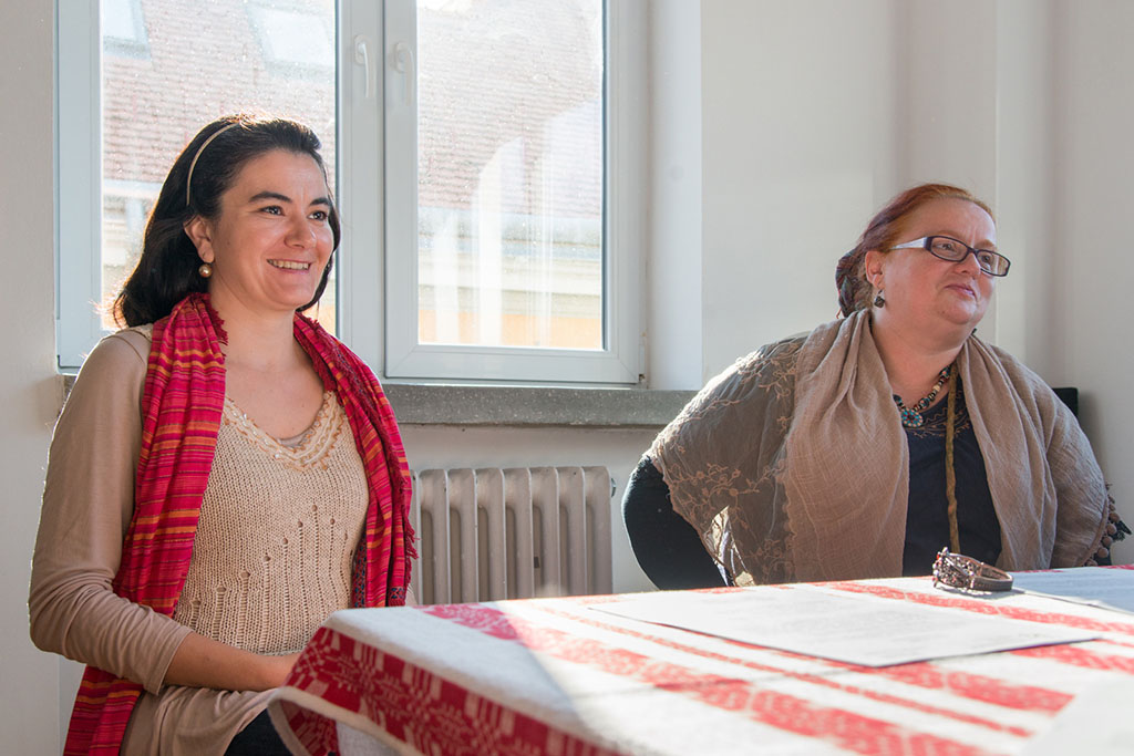 VAR 6716 sajtotajekoztato Haromszek Tancegyuttes vargyasi