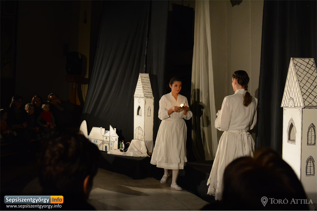 mt_gallery: cimborak-babszinhaz-adventi-sepsiszentgyorgy-01