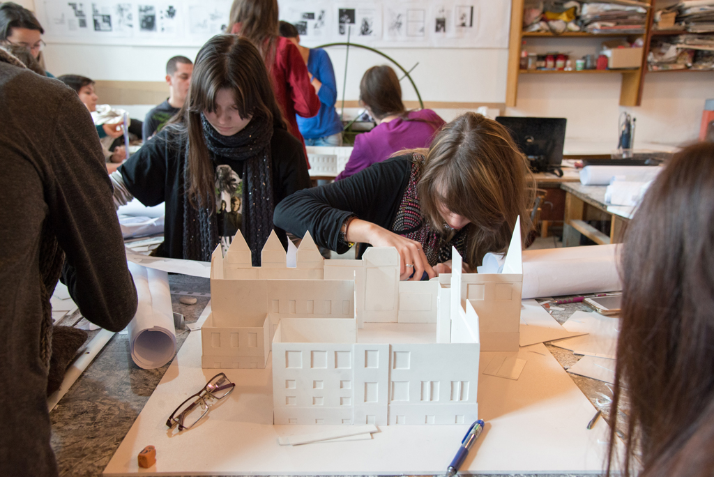 VAR 0812atelier machete makettkeszites vargyasi