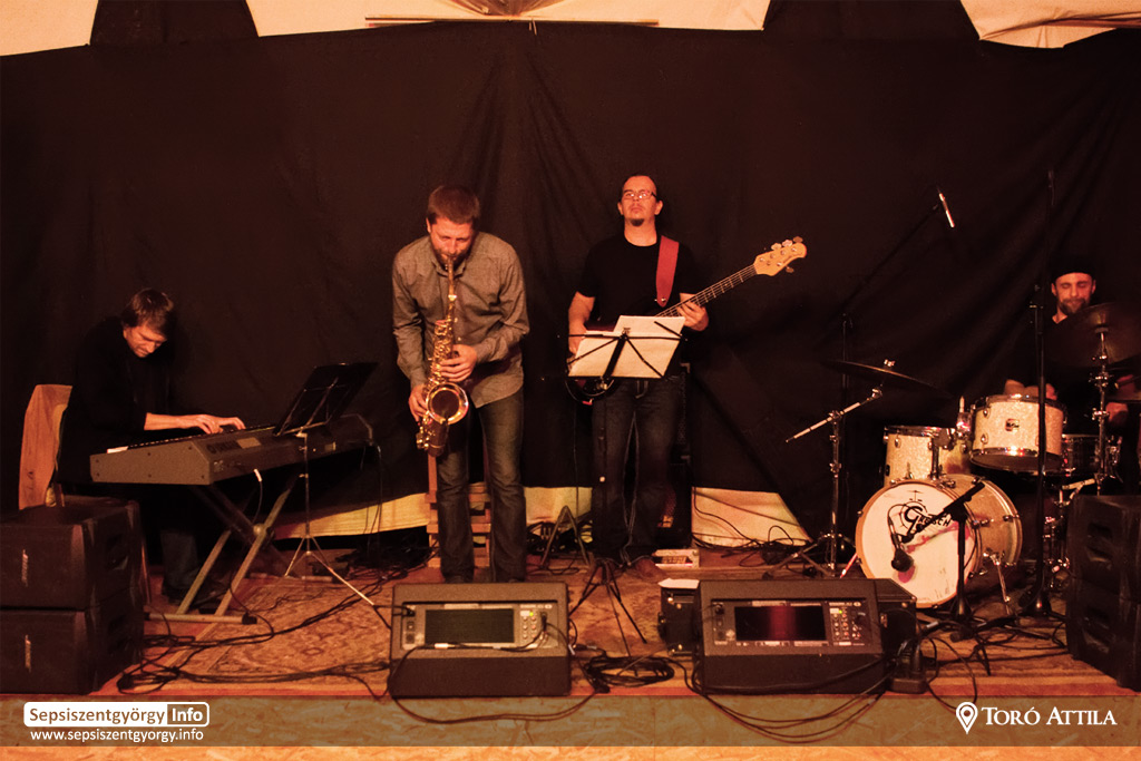 mt_gallery: EltesAronQuartet 01