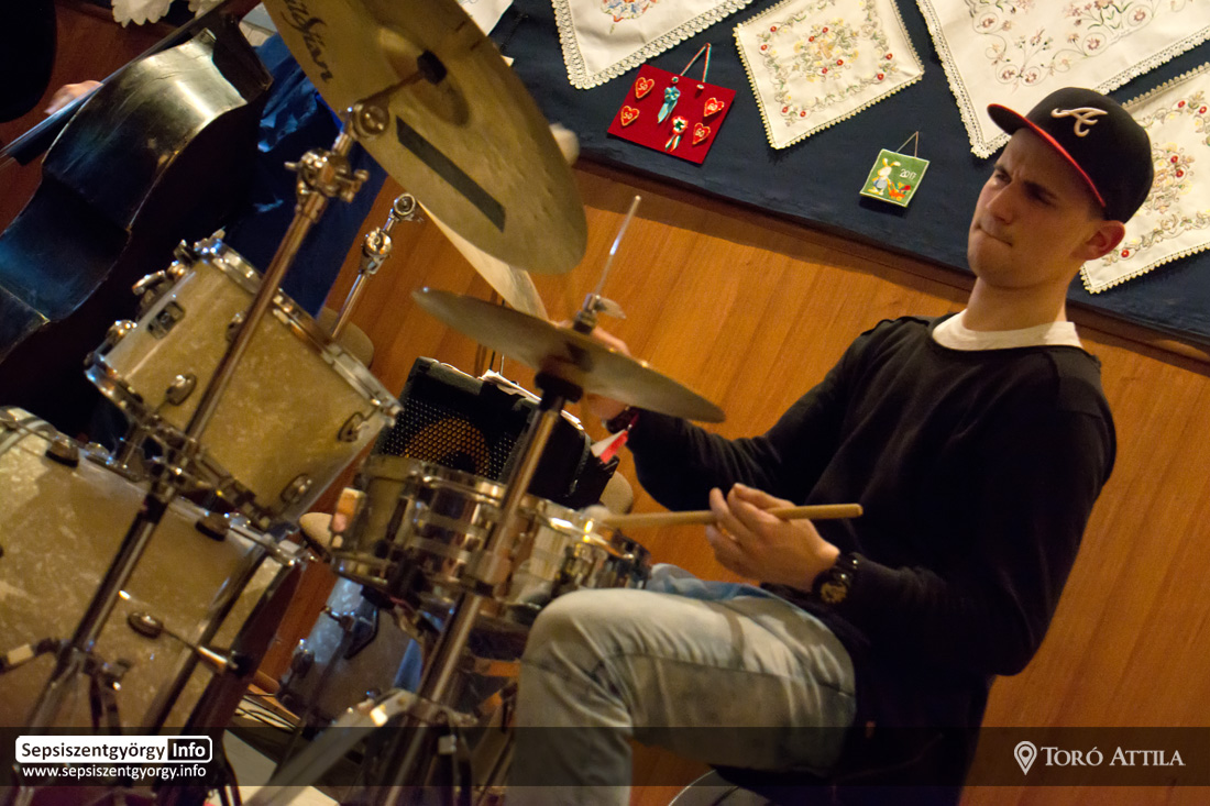 mt_gallery: Toth Viktor Tercett Gareth Williams Sepsiszentgyorgy 06