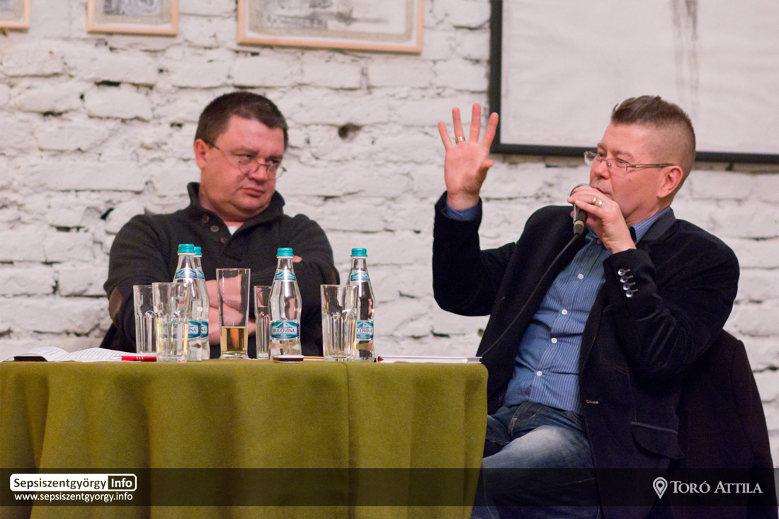 Alkalmi Szélhárfa - Fekete Vince és Lövétei Lázár László irodalmi estje mt_gallery: fekete vince lovetei lazar laszlo sepsiszentgyorgy 05