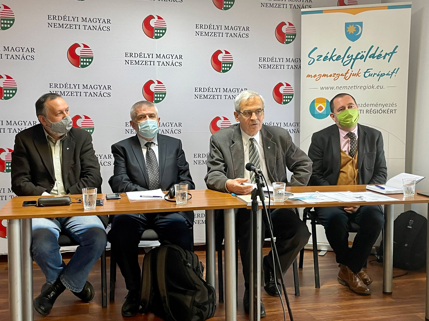 Magasban tartják a székely szabadság zászlaját