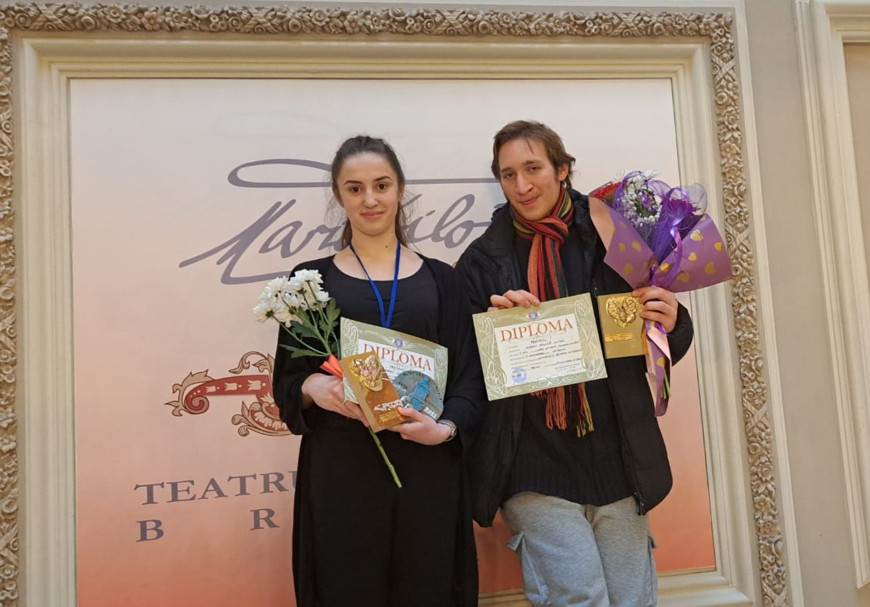 Országos első és második díjban részesültek a sepsiszentgyörgyi drámatagozat diákjai