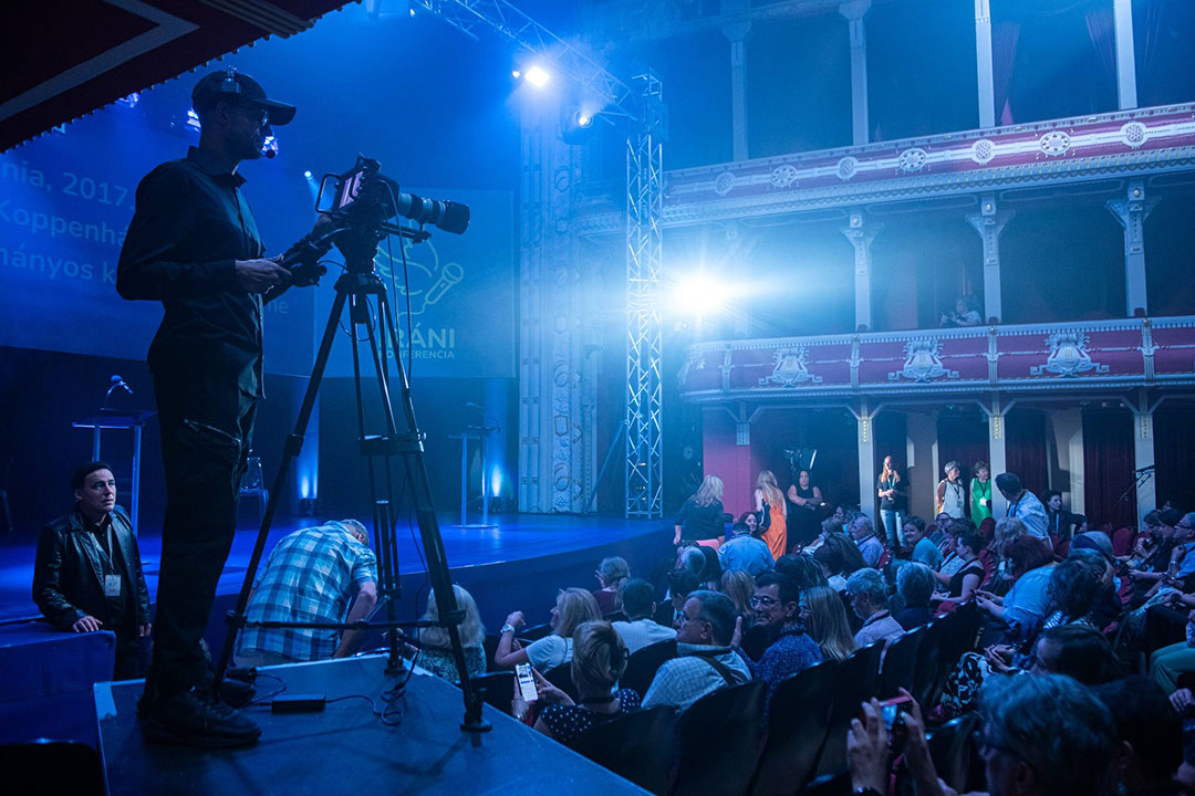 Az Iráni konferencia kapta a legjobb rendezés díját