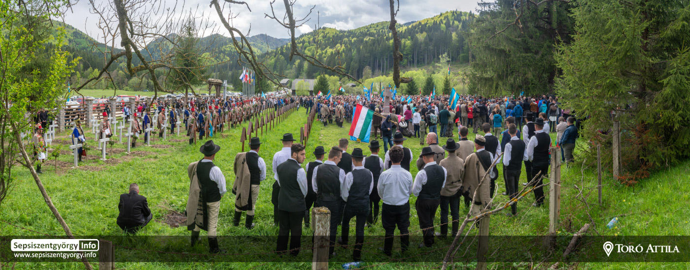 Tiltakozás és ima az Úz-völgyében - fotó Toró Attila